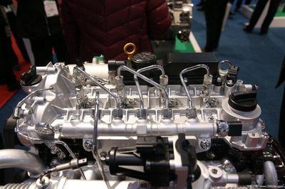 装配玉柴国六发动机，东风御风V9客货两用车全方位解析